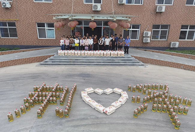 Hebei Jingze celebra juntos los mediados de otoño